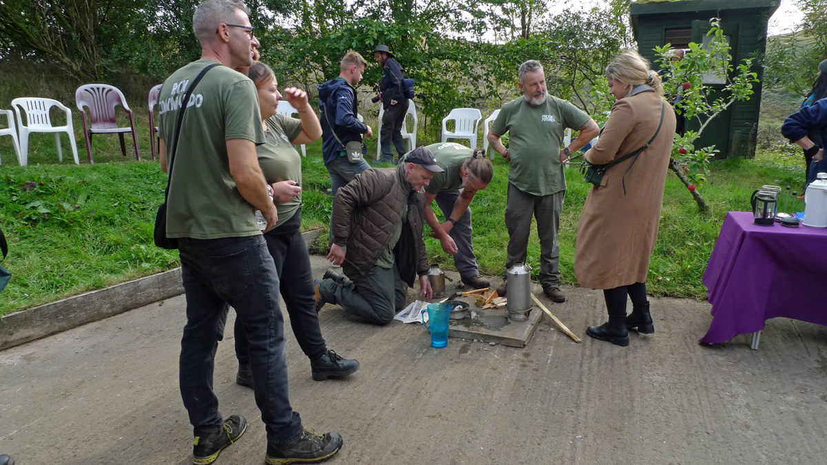 Glenlude - international EFTC delegates get a brew courtesy of RtN