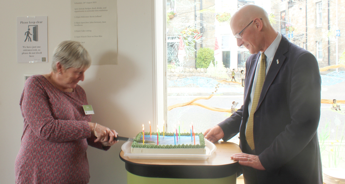 40th celebration in Wild Space: Jane and John Swinney cut the cake