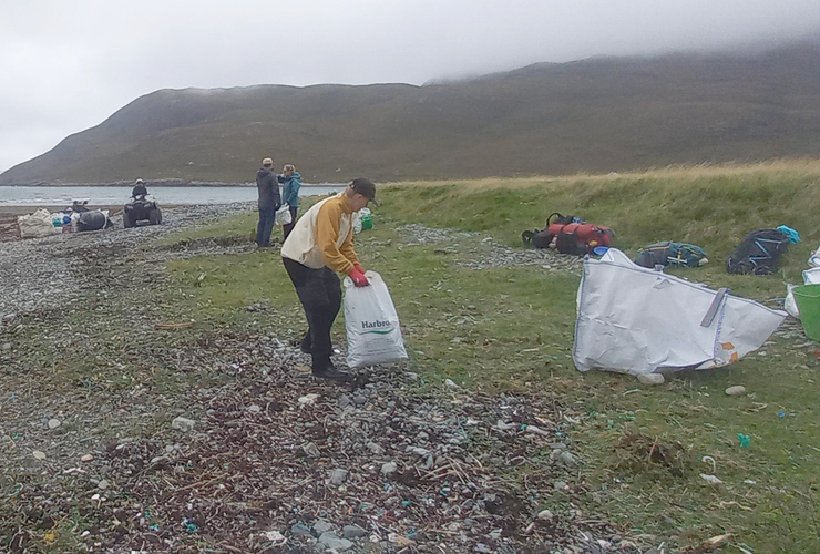 Ben Smith beach clean 5