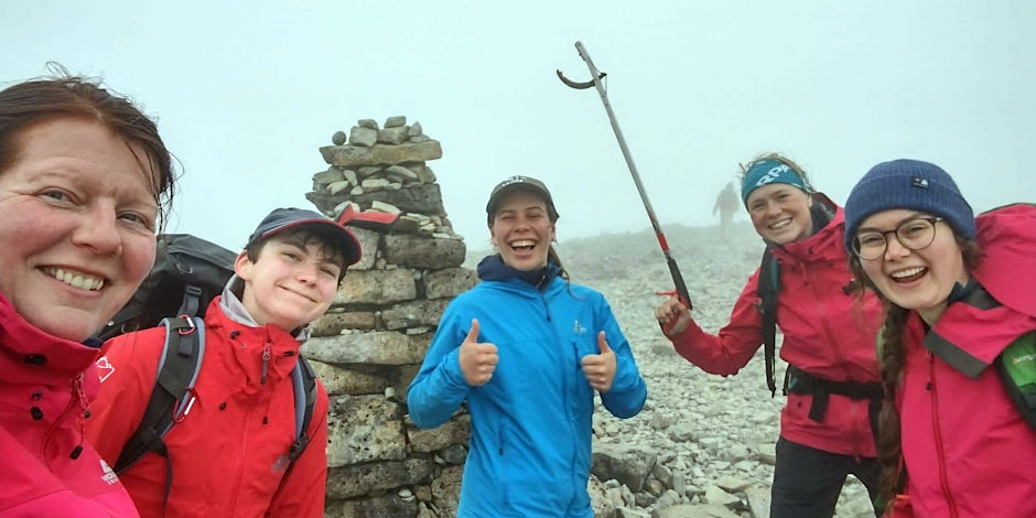 Nevis summit clear up volunteers 2024