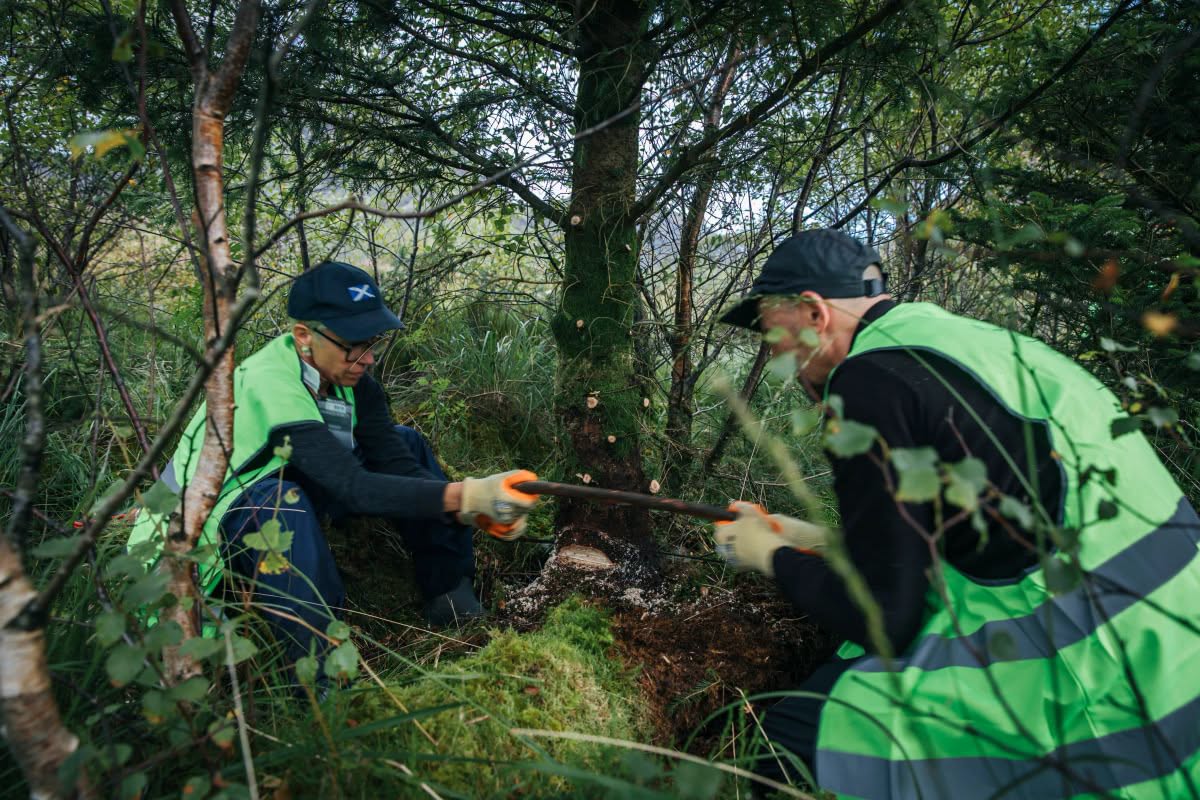 Strathaird volunteers 2